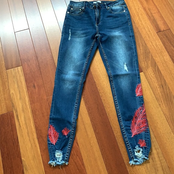 Jeans with embroidery size 00 never worn - Picture 5 of 8